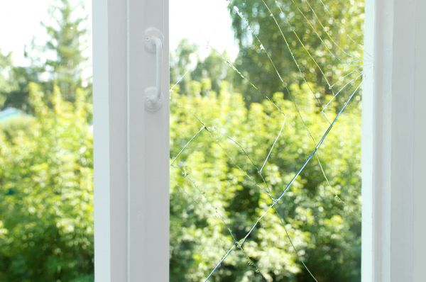 Cost of Cracked Window Repair in Mechanicsburg
