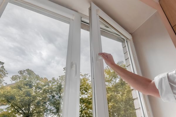 Cost of Vinyl Window Repair in Mechanicsburg