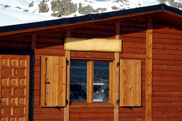 Cost of Cabin Window Repair in Mechanicsburg